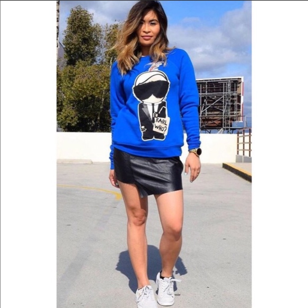 Sweater - Picture 2 of 3